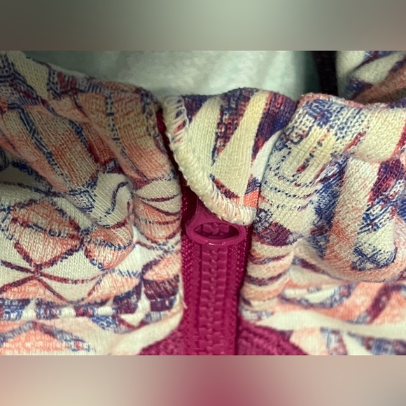 Ivivva by Lululemon Full Zip Hooded Sweatshirt Geometric | Youth Size 12 - Picture 9 of 14